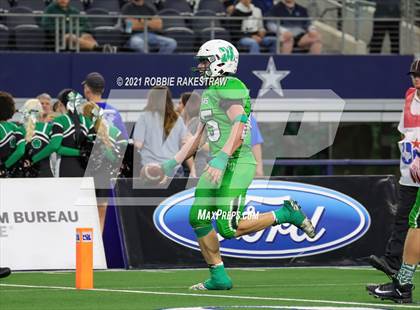 Thumbnail 3 in Westbrook vs. May (UIL Football 1A D1 Finals) photogallery.