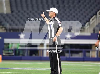 Thumbnail 1 in Westbrook vs. May (UIL Football 1A D1 Finals) photogallery.