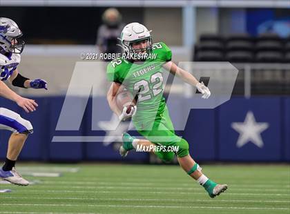 Thumbnail 1 in Westbrook vs. May (UIL Football 1A D1 Finals) photogallery.