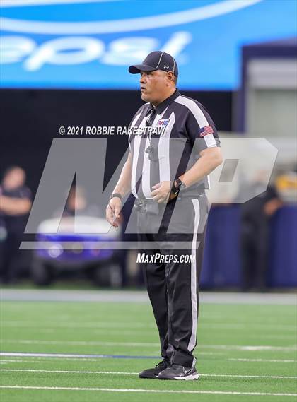 Thumbnail 3 in Westbrook vs. May (UIL Football 1A D1 Finals) photogallery.