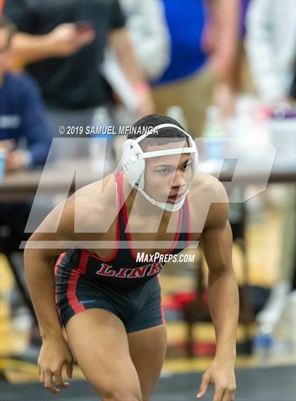 Thumbnail 2 in Fremont Varsity Wrestling Invitational photogallery.