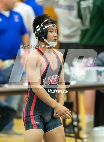 Thumbnail 3 in Fremont Varsity Wrestling Invitational photogallery.
