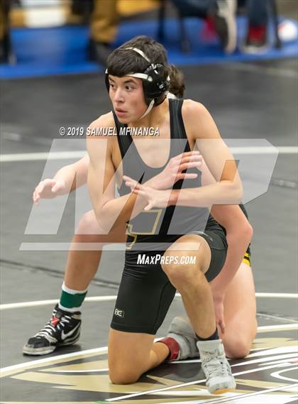 Thumbnail 1 in Fremont Varsity Wrestling Invitational photogallery.