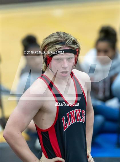 Thumbnail 2 in Fremont Varsity Wrestling Invitational photogallery.