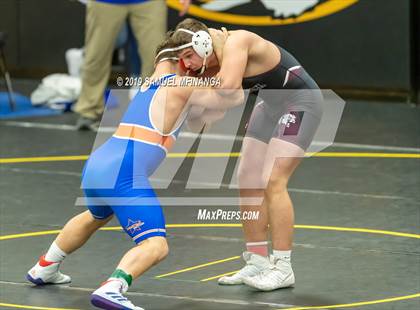 Thumbnail 2 in Fremont Varsity Wrestling Invitational photogallery.