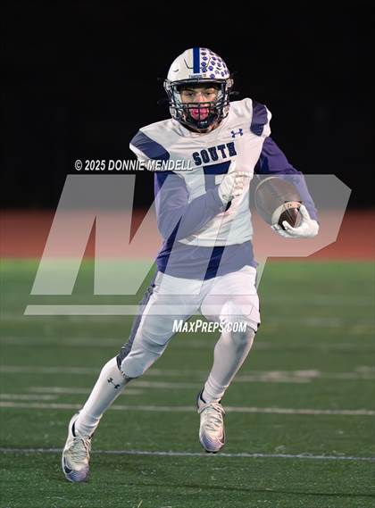 Thumbnail 3 in Bedford vs. Nashua South (NHIAA D1 Semifinals) photogallery.