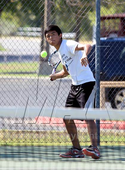Thumbnail 1 in United @ Uvalde photogallery.