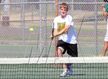 Thumbnail 2 in United @ Uvalde photogallery.