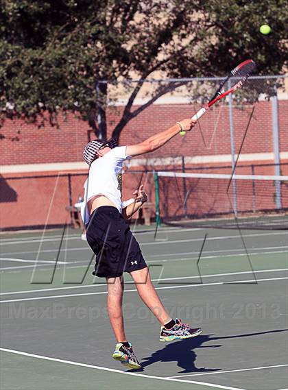 Thumbnail 2 in United @ Uvalde photogallery.