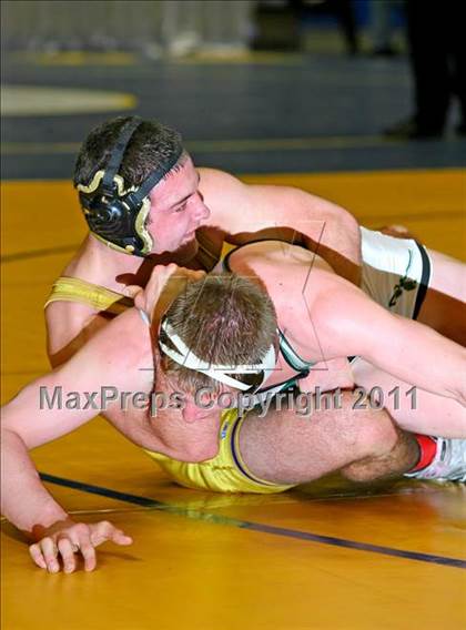 Thumbnail 1 in NYSPHSAA D1 Championships (140-285 Ibs. Finals) photogallery.