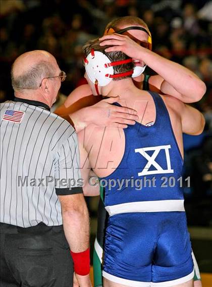 Thumbnail 2 in NYSPHSAA D1 Championships (140-285 Ibs. Finals) photogallery.