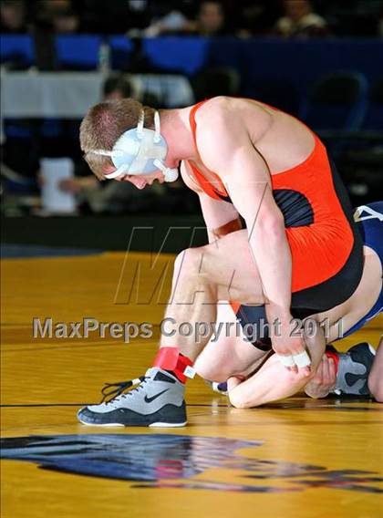 Thumbnail 1 in NYSPHSAA D1 Championships (140-285 Ibs. Finals) photogallery.