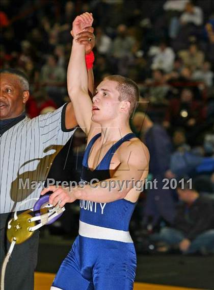 Thumbnail 2 in NYSPHSAA D1 Championships (140-285 Ibs. Finals) photogallery.