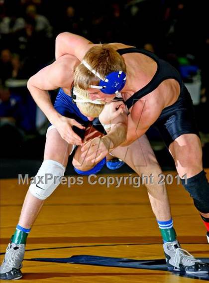 Thumbnail 1 in NYSPHSAA D1 Championships (140-285 Ibs. Finals) photogallery.