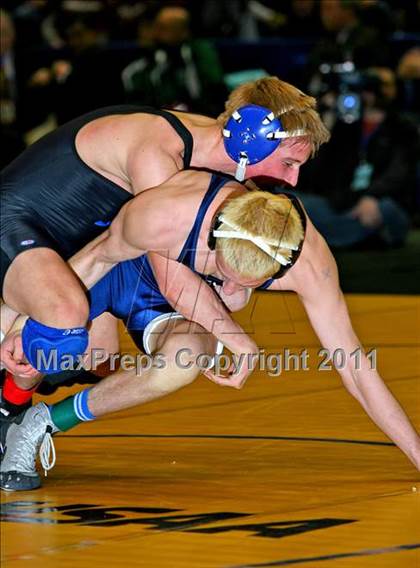 Thumbnail 2 in NYSPHSAA D1 Championships (140-285 Ibs. Finals) photogallery.