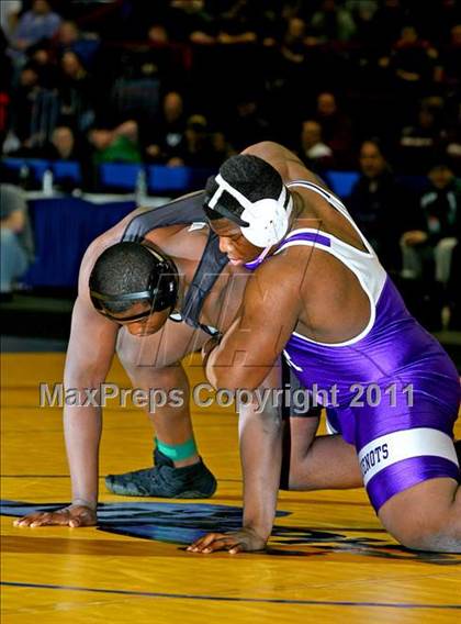 Thumbnail 3 in NYSPHSAA D1 Championships (140-285 Ibs. Finals) photogallery.