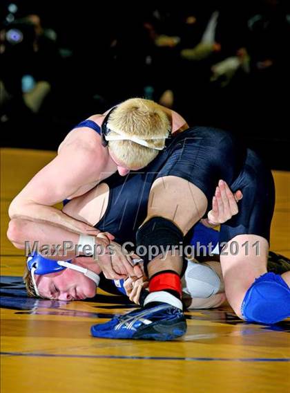 Thumbnail 1 in NYSPHSAA D1 Championships (140-285 Ibs. Finals) photogallery.