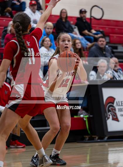 Thumbnail 3 in Logan Elm @ Alexander photogallery.