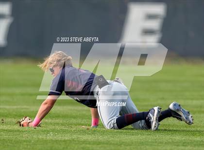 Thumbnail 2 in Pine Creek vs. Cherokee Trail (CHSAA Region 8) photogallery.