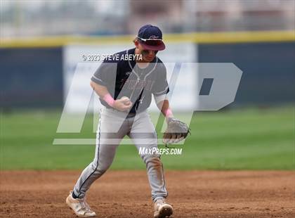 Thumbnail 1 in Pine Creek vs. Cherokee Trail (CHSAA Region 8) photogallery.