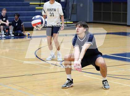 Thumbnail 3 in Del Oro @ Vista del Lago photogallery.