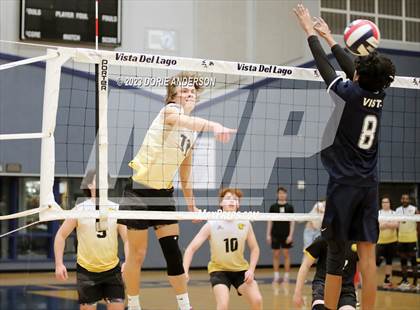 Thumbnail 3 in Del Oro @ Vista del Lago photogallery.