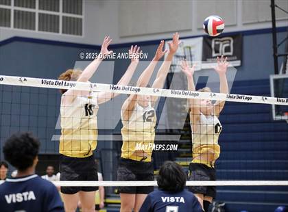 Thumbnail 3 in Del Oro @ Vista del Lago photogallery.