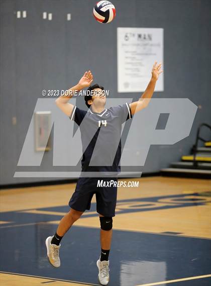 Thumbnail 1 in Del Oro @ Vista del Lago photogallery.