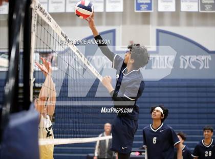 Thumbnail 1 in Del Oro @ Vista del Lago photogallery.