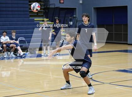 Thumbnail 1 in Del Oro @ Vista del Lago photogallery.
