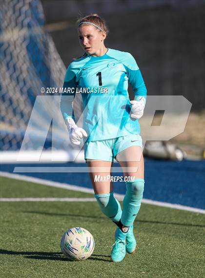 Thumbnail 2 in Oceanside Collegiate Academy vs. Weddington (Queen City Showcase) photogallery.