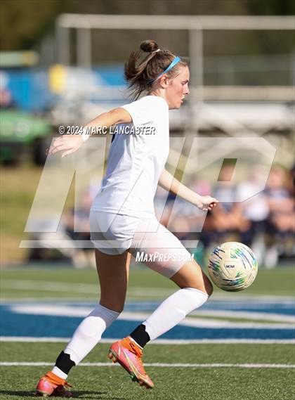 Thumbnail 1 in Oceanside Collegiate Academy vs. Weddington (Queen City Showcase) photogallery.