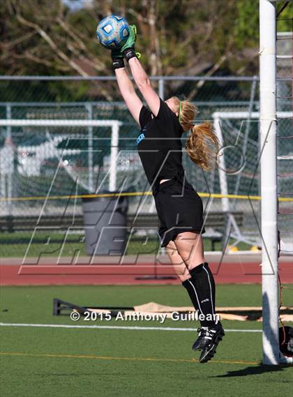 Thumbnail 2 in Scripps Ranch vs. Mater Dei (CIF SoCal Regional D2 Semifinal) photogallery.