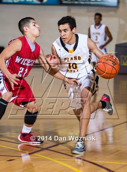 Thumbnail 3 in Plano East vs. Wichita Falls (Fantasy of Lights) photogallery.
