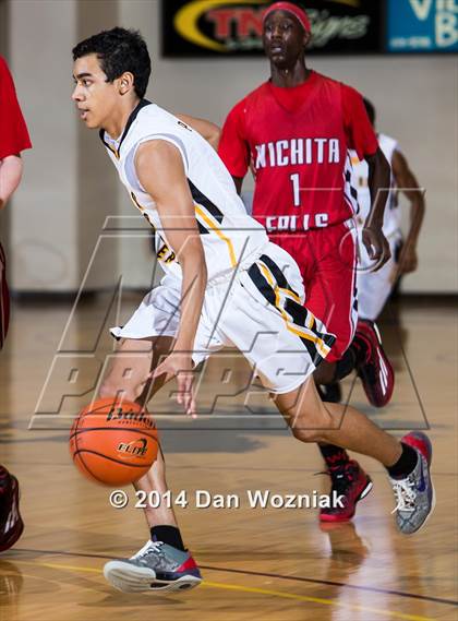 Thumbnail 2 in Plano East vs. Wichita Falls (Fantasy of Lights) photogallery.