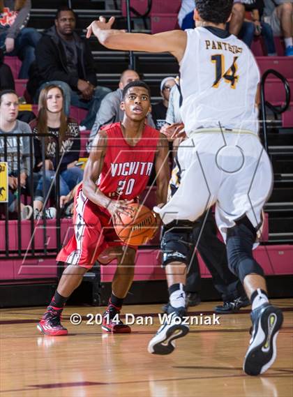Thumbnail 3 in Plano East vs. Wichita Falls (Fantasy of Lights) photogallery.