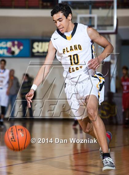 Thumbnail 2 in Plano East vs. Wichita Falls (Fantasy of Lights) photogallery.