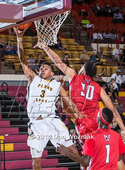 Thumbnail 2 in Plano East vs. Wichita Falls (Fantasy of Lights) photogallery.