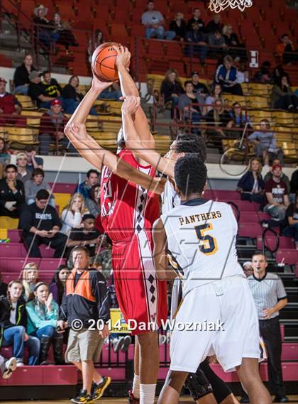 Thumbnail 3 in Plano East vs. Wichita Falls (Fantasy of Lights) photogallery.