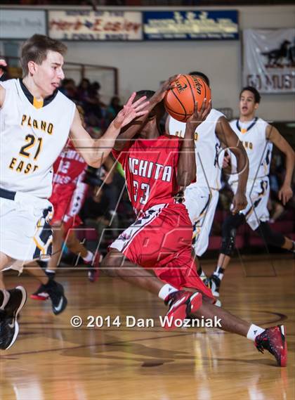 Thumbnail 1 in Plano East vs. Wichita Falls (Fantasy of Lights) photogallery.