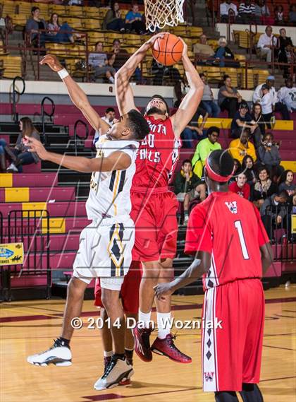 Thumbnail 3 in Plano East vs. Wichita Falls (Fantasy of Lights) photogallery.