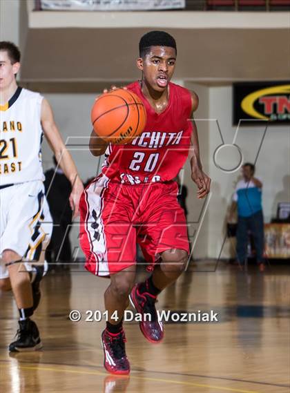 Thumbnail 2 in Plano East vs. Wichita Falls (Fantasy of Lights) photogallery.