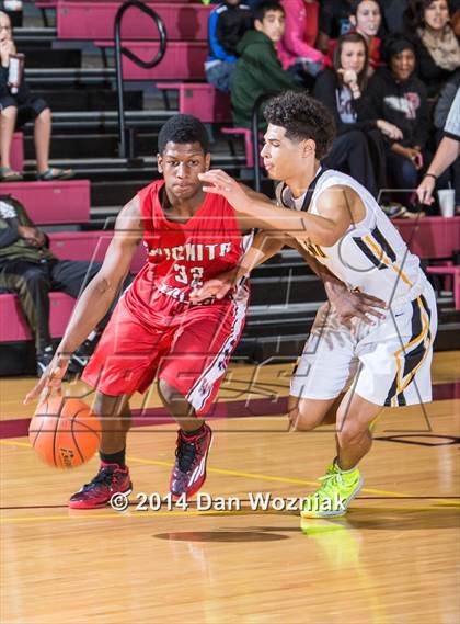 Thumbnail 2 in Plano East vs. Wichita Falls (Fantasy of Lights) photogallery.