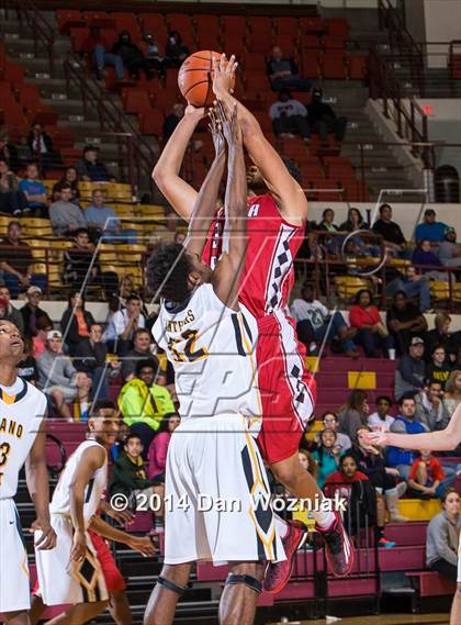 Thumbnail 2 in Plano East vs. Wichita Falls (Fantasy of Lights) photogallery.