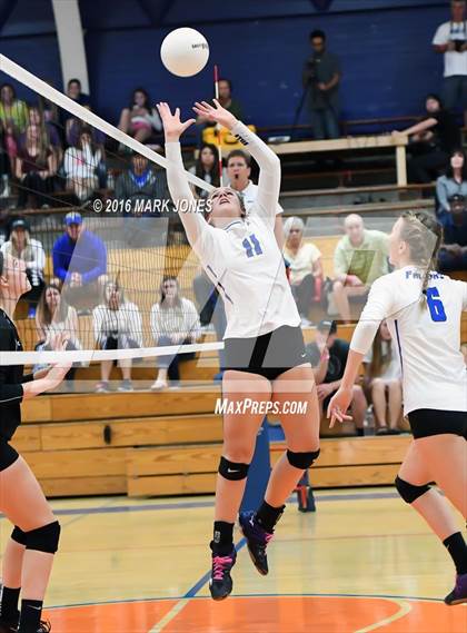 Thumbnail 2 in Fountain Hills vs. Valley Christian (AIA D3 Semifinal) photogallery.