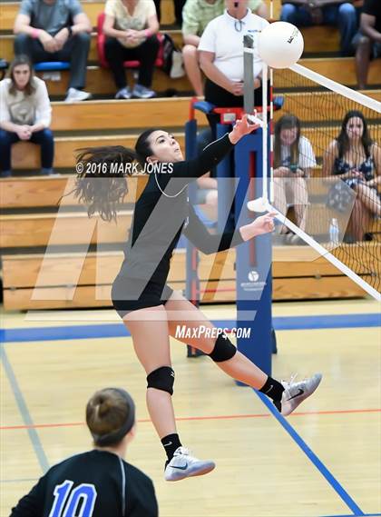 Thumbnail 1 in Fountain Hills vs. Valley Christian (AIA D3 Semifinal) photogallery.