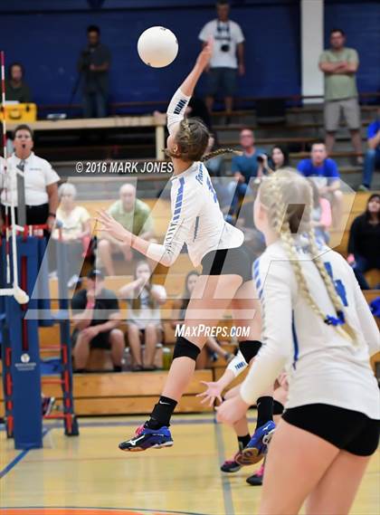 Thumbnail 2 in Fountain Hills vs. Valley Christian (AIA D3 Semifinal) photogallery.