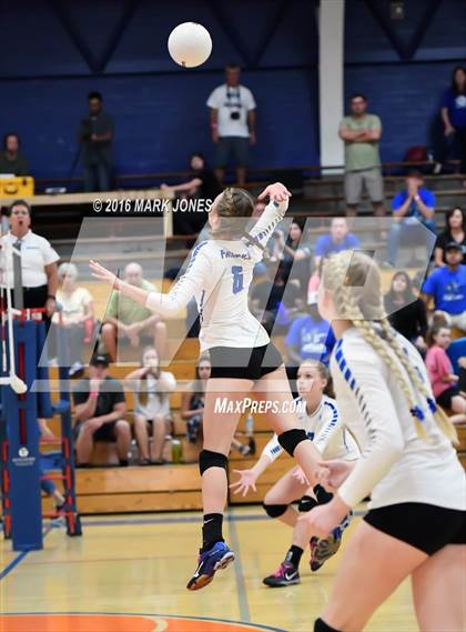 Thumbnail 1 in Fountain Hills vs. Valley Christian (AIA D3 Semifinal) photogallery.