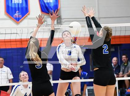 Thumbnail 3 in Fountain Hills vs. Valley Christian (AIA D3 Semifinal) photogallery.