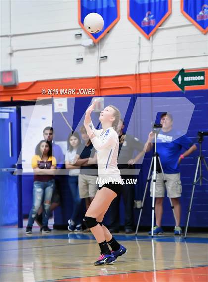 Thumbnail 3 in Fountain Hills vs. Valley Christian (AIA D3 Semifinal) photogallery.